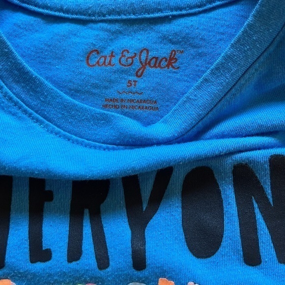 Cat and Jack. Everyone laughs the same language. Blue tee size 5t - Picture 3 of 5